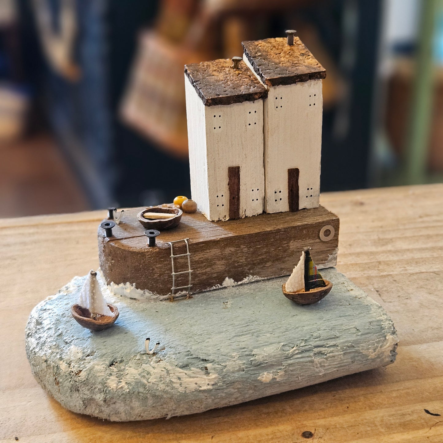 'Ansum Driftwood House