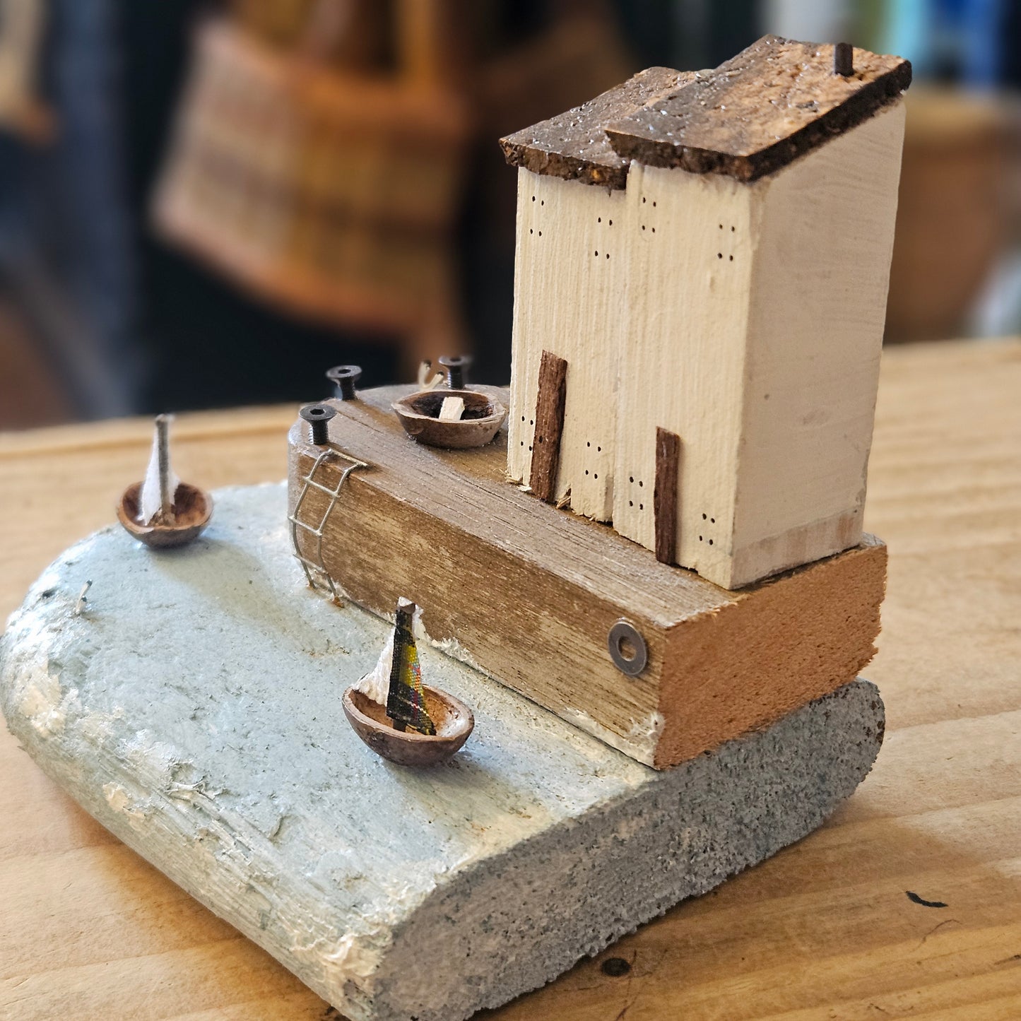 'Ansum Driftwood House